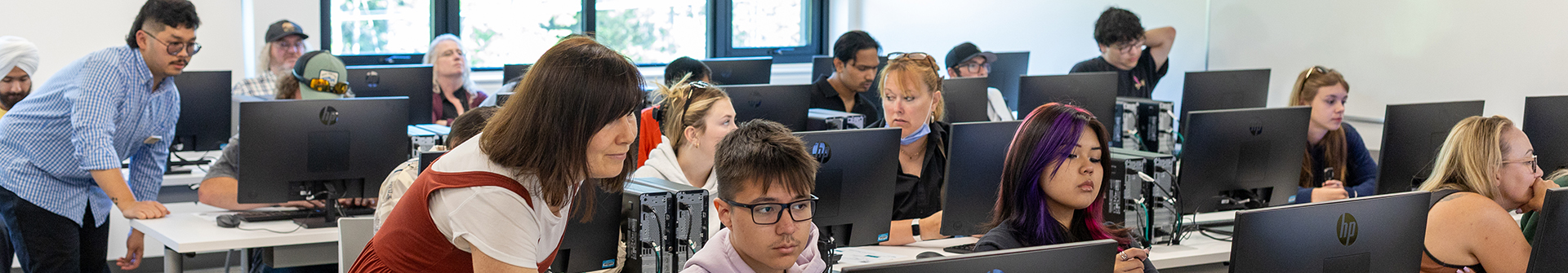 2025-08 Fall Orientation-47 1920x335